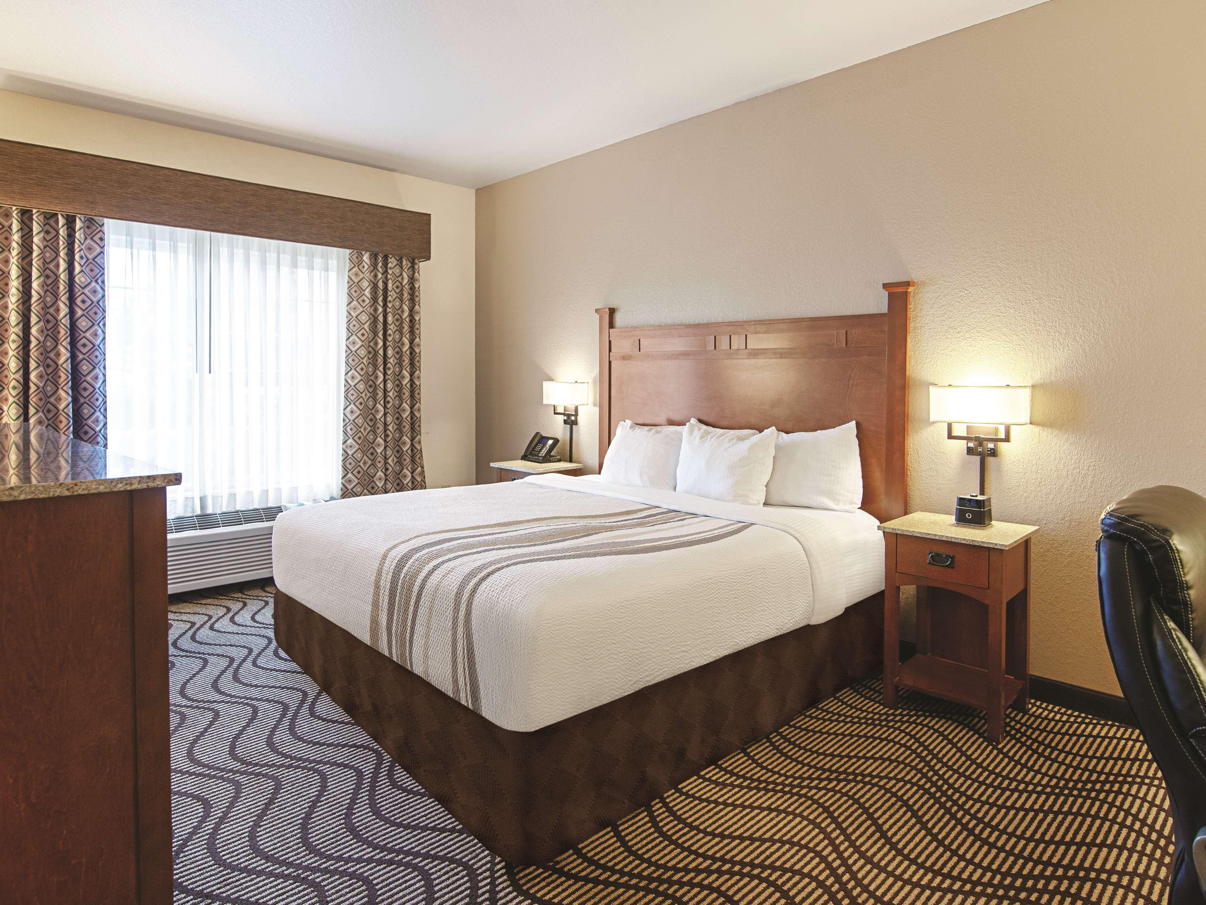 Best Western Plus Riverfront Hotel And Suites Great Falls Exteriör bild